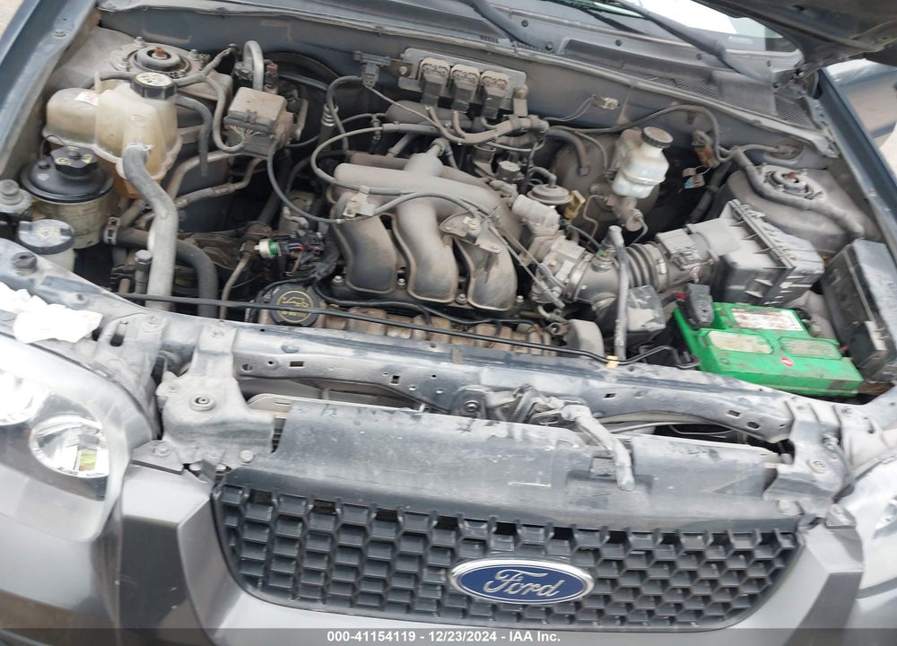 2005 FORD ESCAPE XLT VIN: 1FMCU03105KA23842