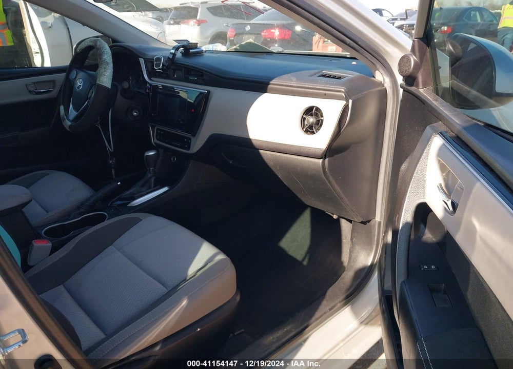2019 TOYOTA COROLLA LE VIN: 5YFBURHE5KP926761