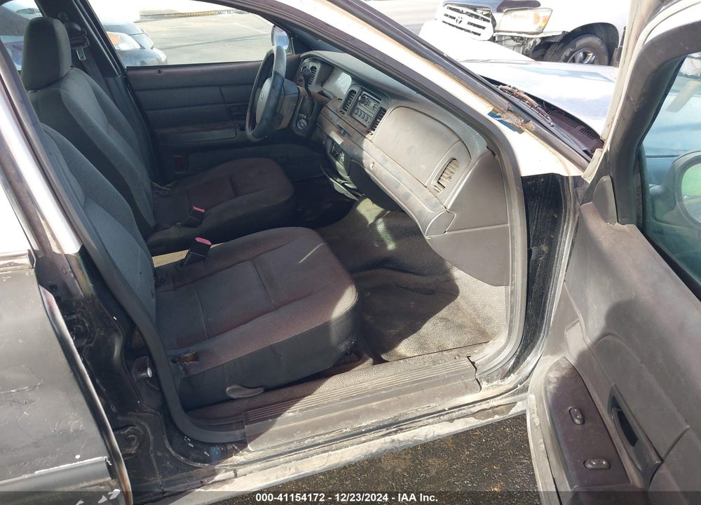 2008 FORD CROWN VICTORIA VIN: 2FAFP71V78X153244