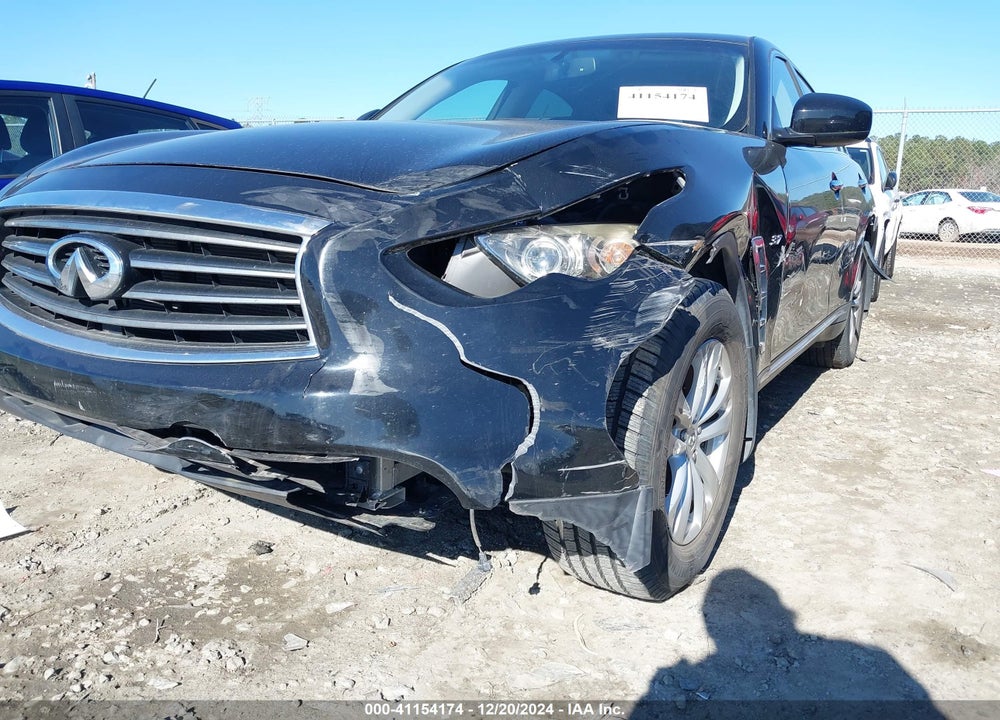 2014 INFINITI QX70 VIN: JN8CS1MU6EM451979