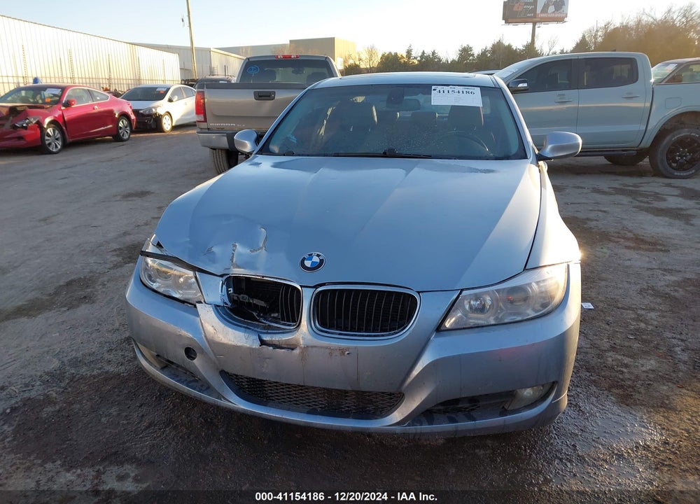 2009 BMW 328I VIN: WBAPH77599NM27661