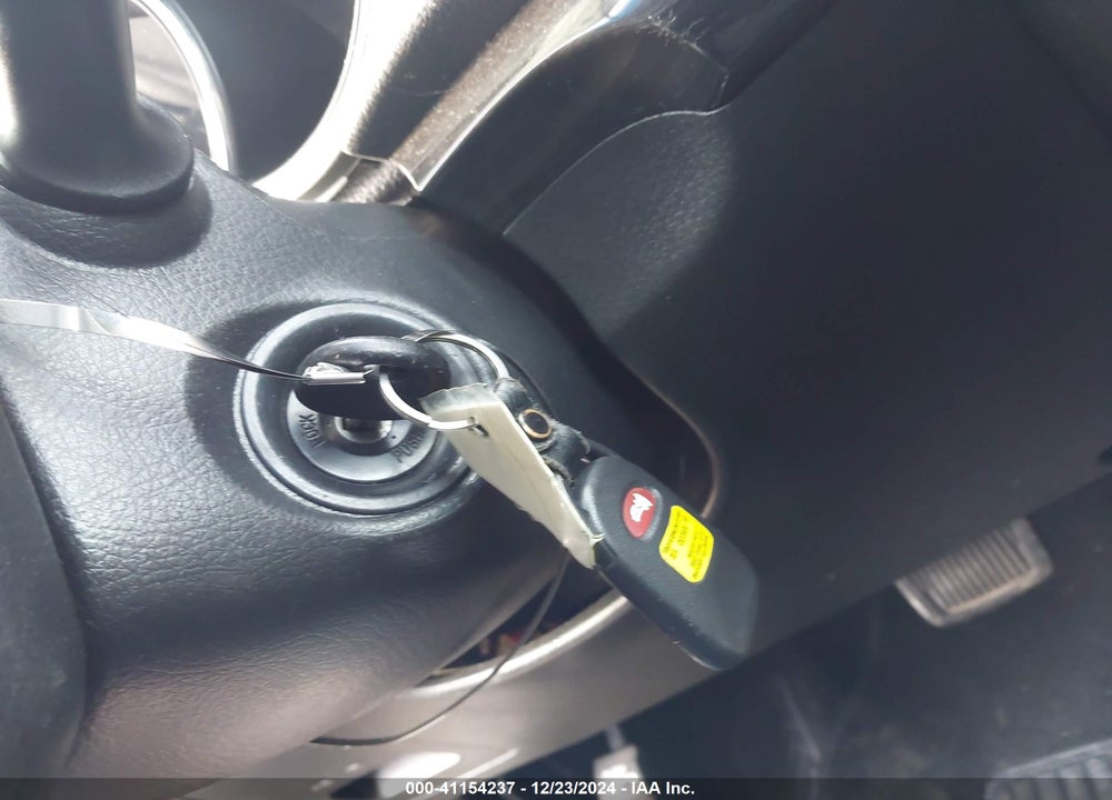 2012 KIA SORENTO LX VIN: 5XYKT3A68CG226175