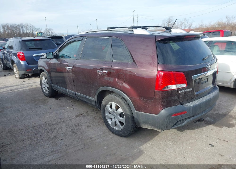 2012 KIA SORENTO LX VIN: 5XYKT3A68CG226175