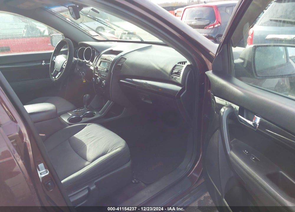2012 KIA SORENTO LX VIN: 5XYKT3A68CG226175