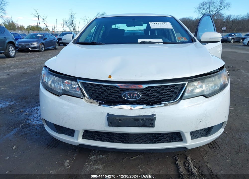2013 KIA FORTE VIN: KNAFU4A26D5738896