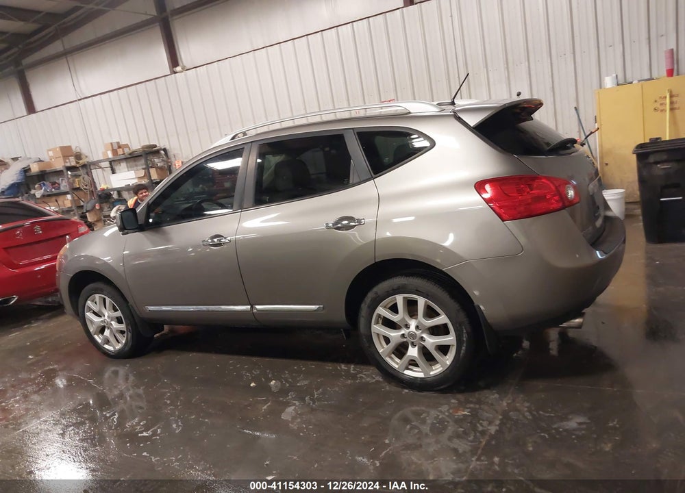 2013 NISSAN ROGUE SV W/SL PKG VIN: JN8AS5MV3DW658839