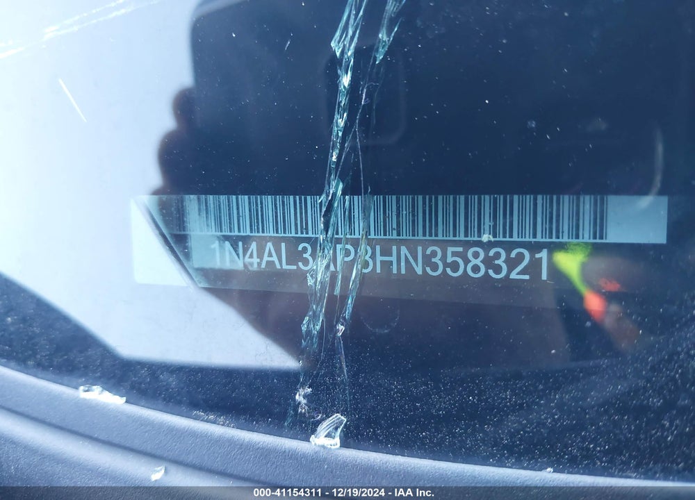 2017 NISSAN ALTIMA VIN: 1N4AL3AP3HN358321