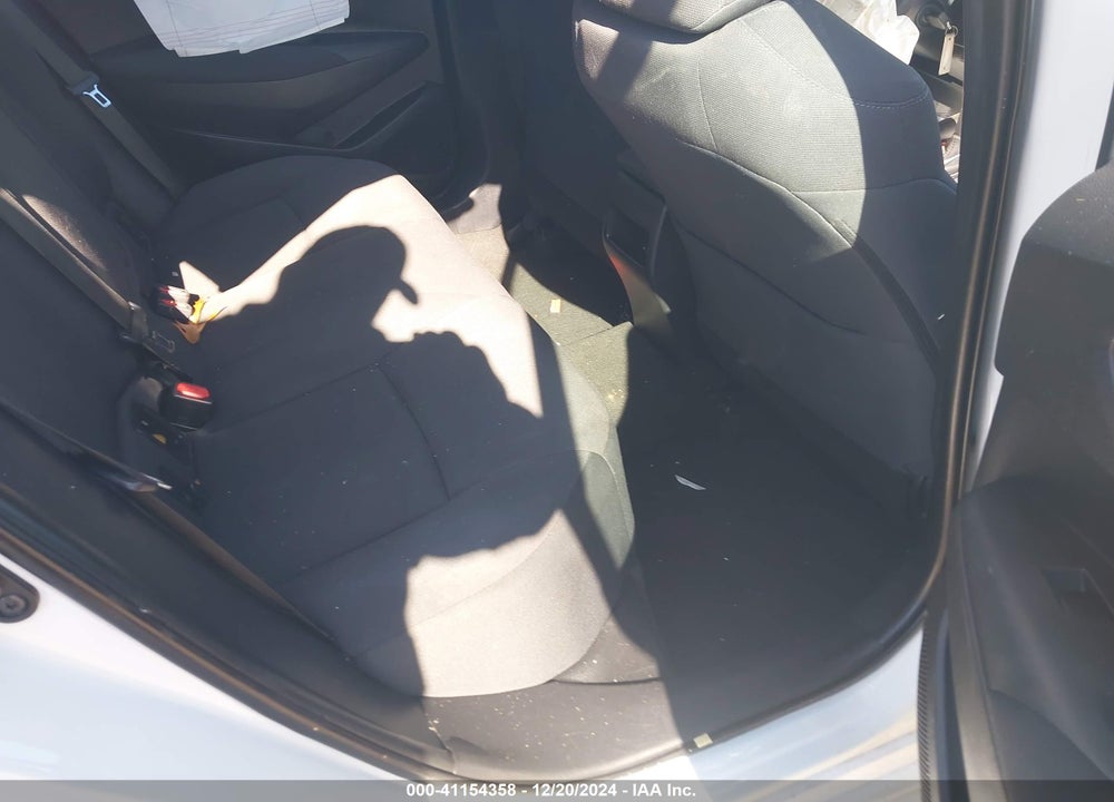 2020 TOYOTA COROLLA LE VIN: 5YFEPRAE4LP101875