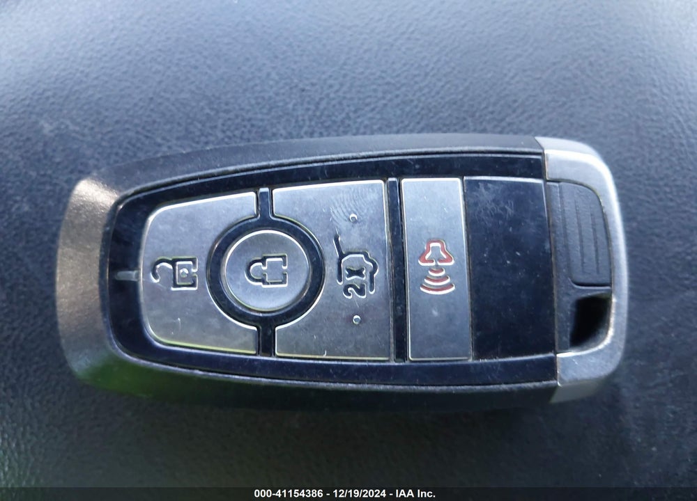 2022 FORD EXPLORER XLT VIN: 1FMSK7DH8NGA10569