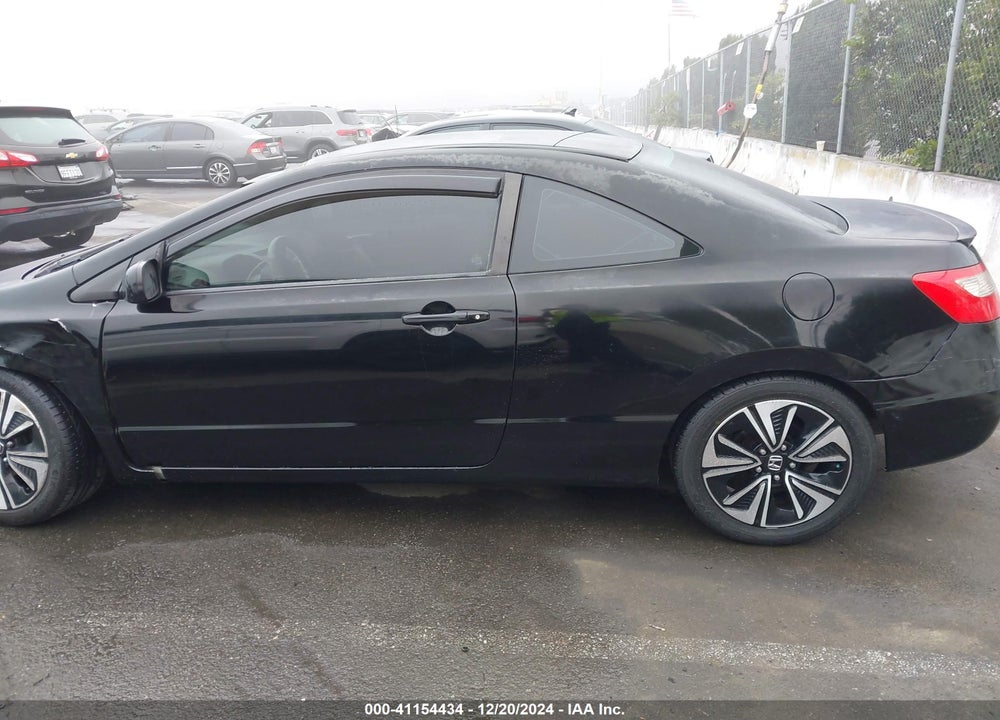 2011 HONDA CIVIC LX VIN: 2HGFG1B68BH512828