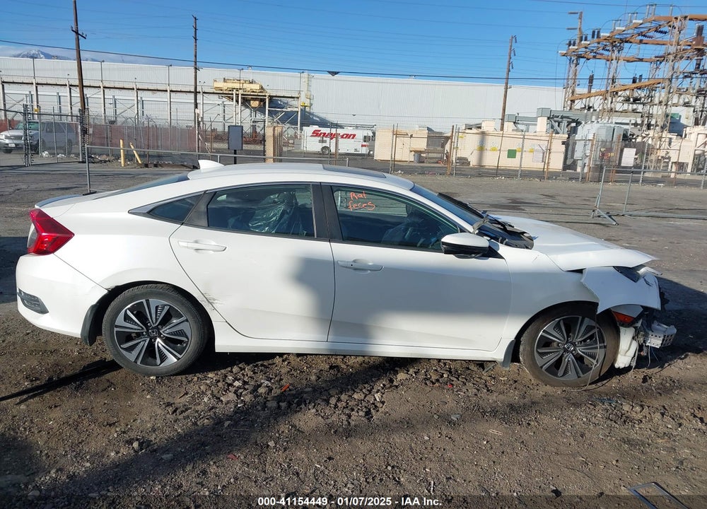 2017 HONDA CIVIC VIN: 19XFC1F33HE203671