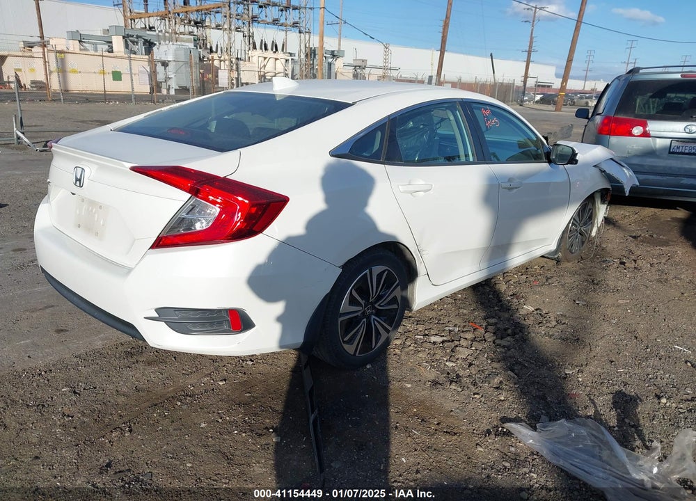 2017 HONDA CIVIC VIN: 19XFC1F33HE203671