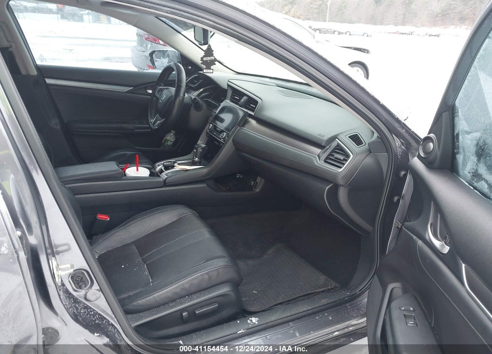2016 HONDA CIVIC TOURING VIN: 19XFC1F96GE213579
