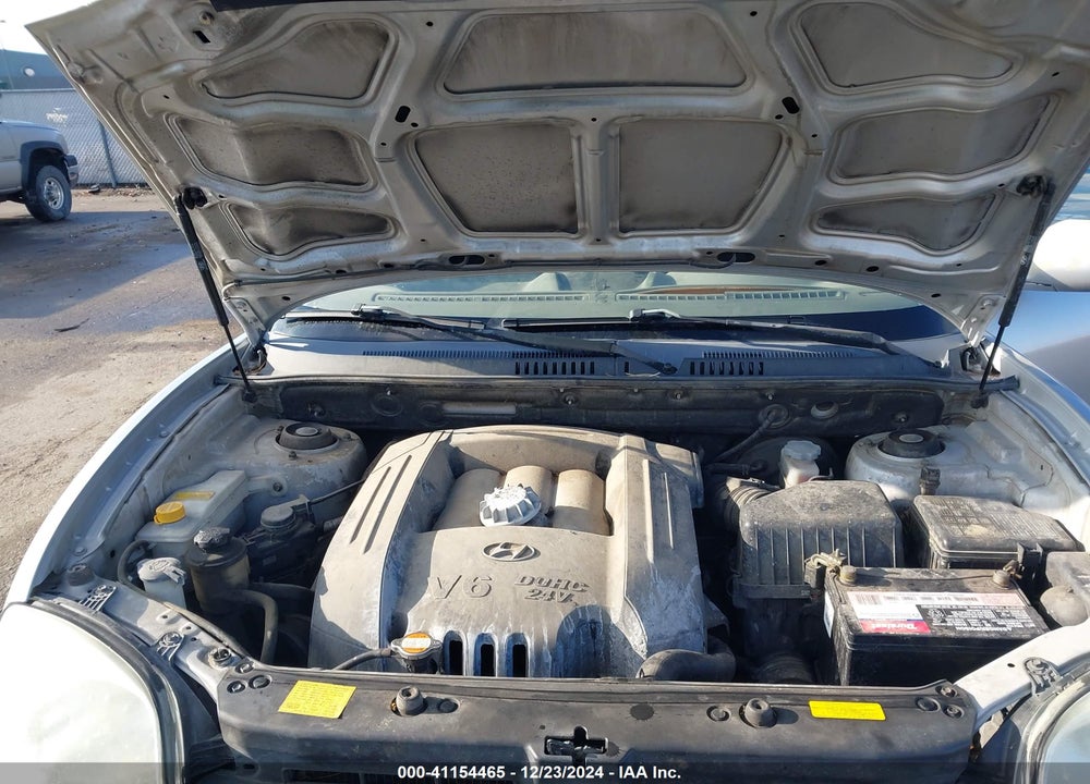 2005 HYUNDAI SANTA FE GLS VIN: KM8SC73D65U938524