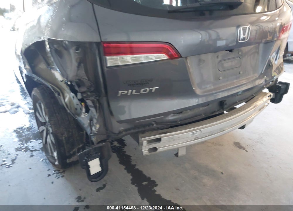 2021 HONDA PILOT VIN: 5FNYF6H56MB037761
