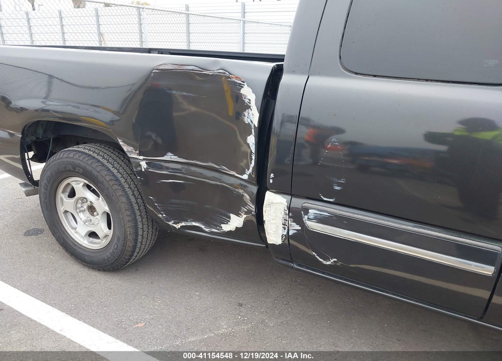 2003 CHEVROLET SILVERADO 1500 LS VIN: 2GCEC19V931355100