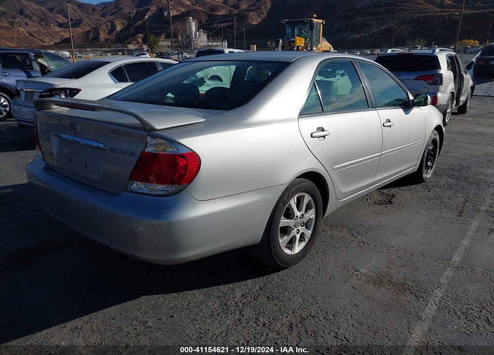 2005 TOYOTA CAMRY XLE VIN: 4T1BE30K55U617046