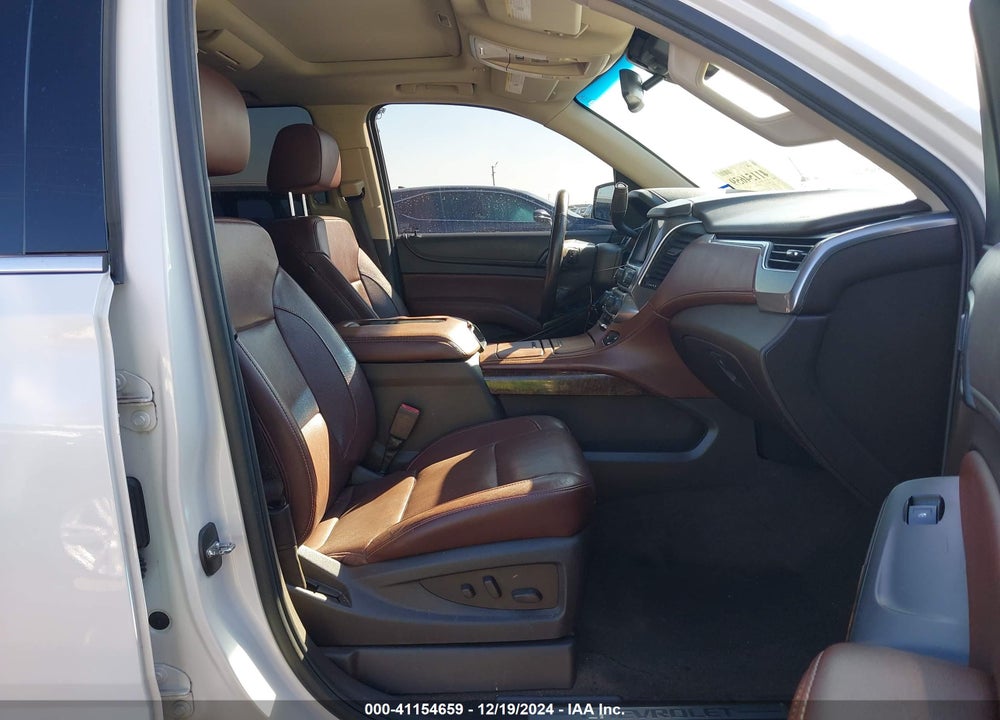 2017 CHEVROLET SUBURBAN PREMIER VIN: 1GNSCJKC6HR405338