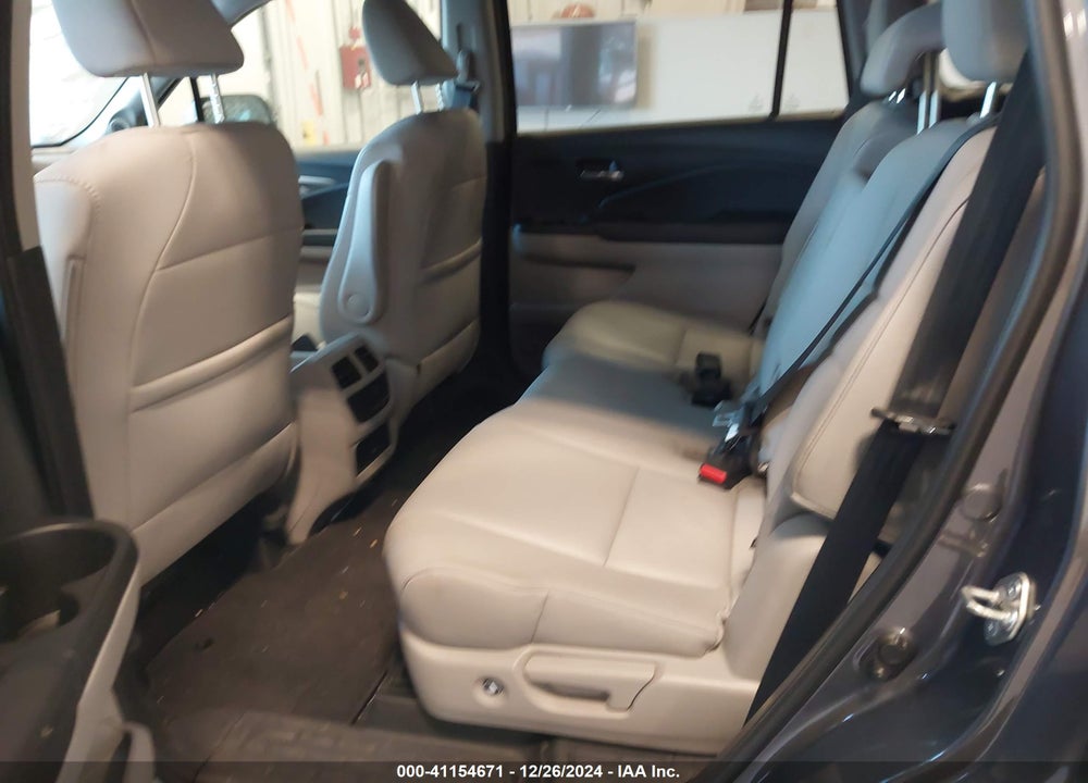 2018 HONDA PILOT EX-L VIN: 5FNYF6H56JB057651