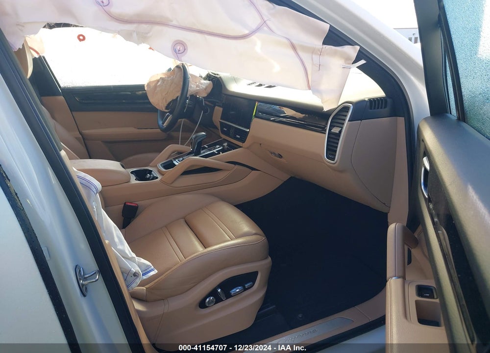 2019 PORSCHE CAYENNE VIN: WP1AA2AY3KDA08427