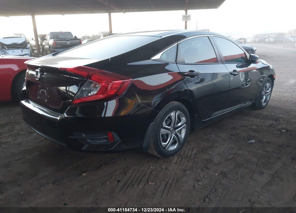 2017 HONDA CIVIC VIN: 19XFC2F56HE055958