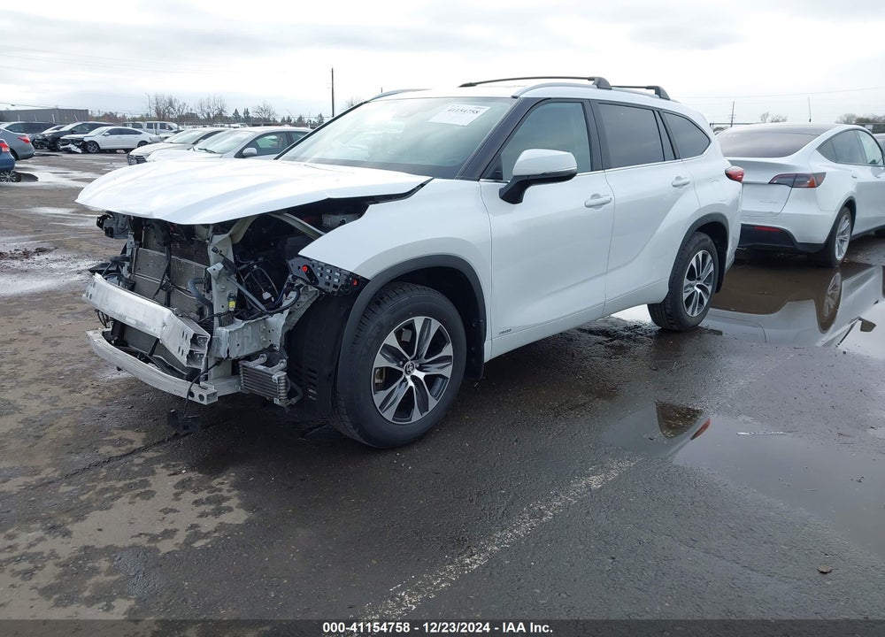 2023 TOYOTA HIGHLANDER HYBRID XLE VIN: 5TDKBRCH2PS585664