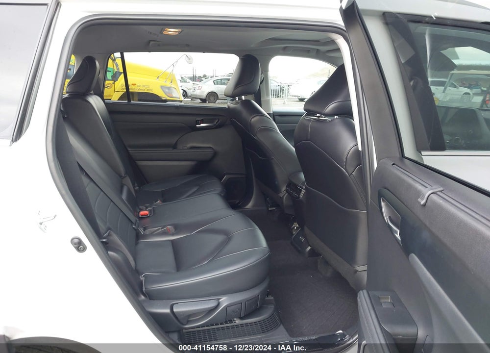 2023 TOYOTA HIGHLANDER HYBRID XLE VIN: 5TDKBRCH2PS585664