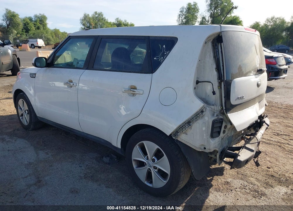 2016 KIA SOUL VIN: KNDJN2A22G7318043