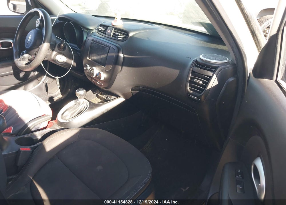 2016 KIA SOUL VIN: KNDJN2A22G7318043