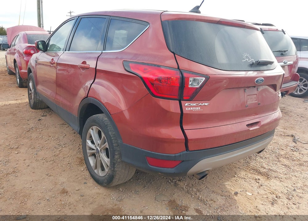 2019 FORD ESCAPE SE VIN: 1FMCU0GD0KUA91370