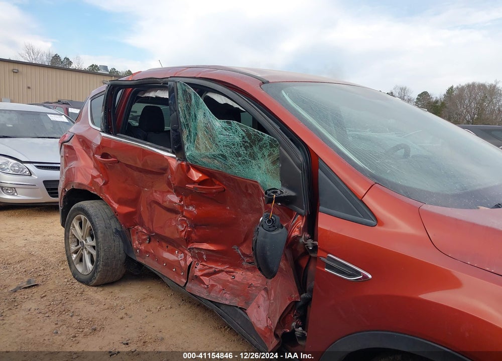 2019 FORD ESCAPE SE VIN: 1FMCU0GD0KUA91370