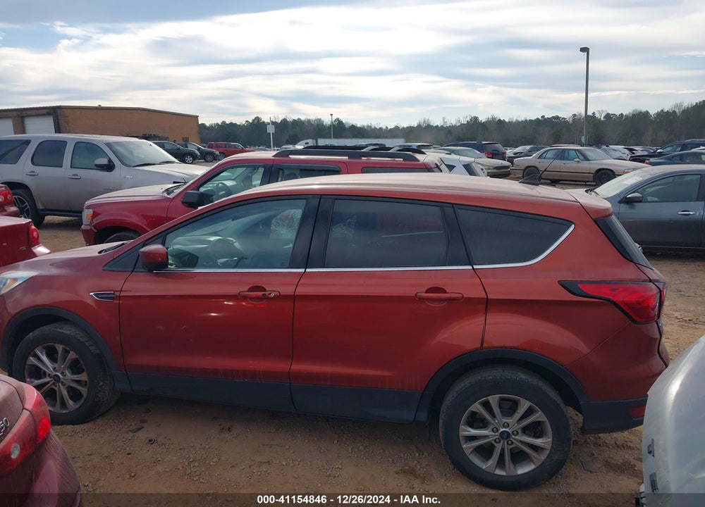 2019 FORD ESCAPE SE VIN: 1FMCU0GD0KUA91370
