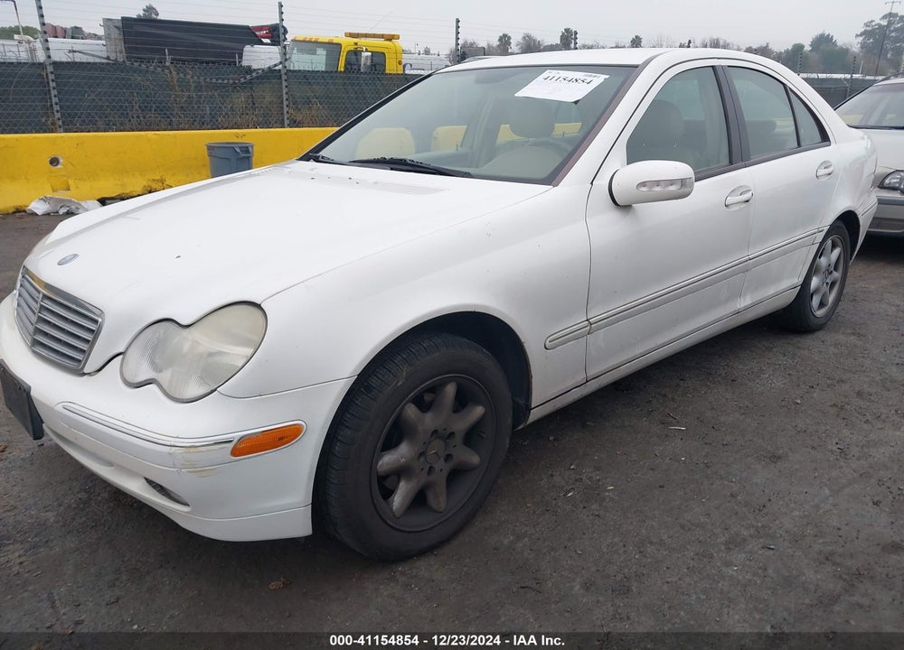 2002 MERCEDES-BENZ C 240 VIN: WDBRF61J62F165968
