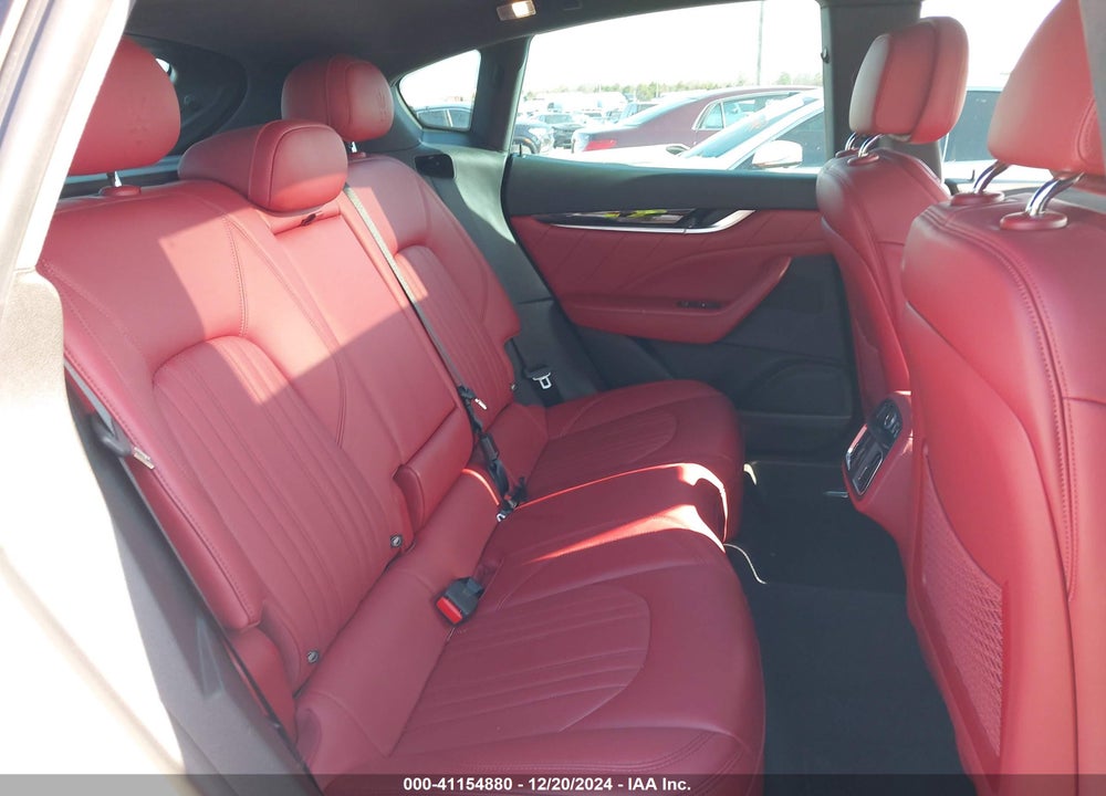2019 MASERATI LEVANTE VIN: ZN661XUA4KX335161