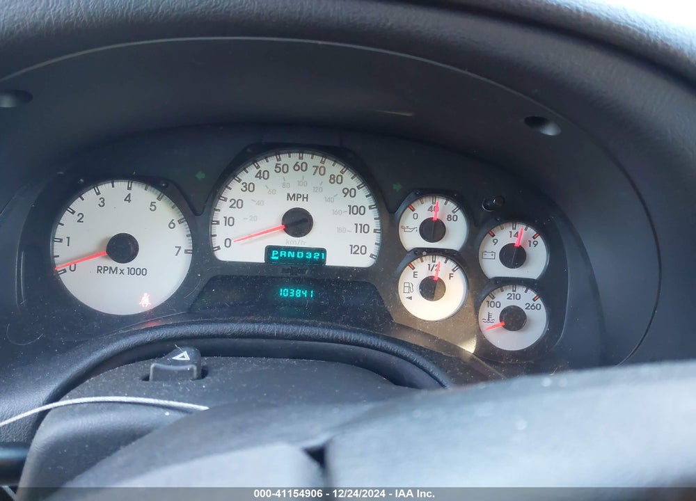 2005 CHEVROLET TRAILBLAZER LS VIN: 1GNDS13S152117099