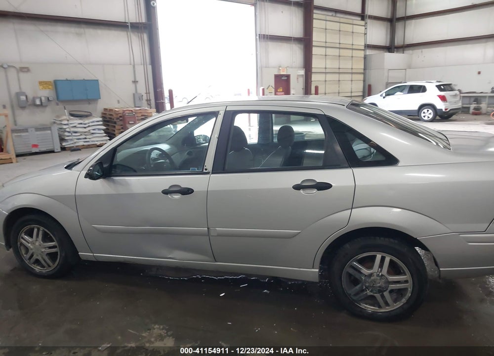 2004 FORD FOCUS ZTS VIN: 1FAFP38Z24W149724