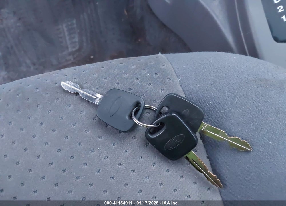 2004 FORD FOCUS ZTS VIN: 1FAFP38Z24W149724
