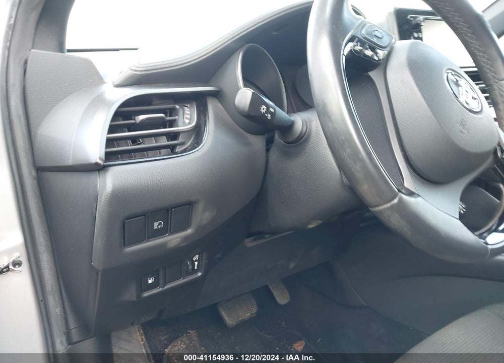 2018 TOYOTA C-HR XLE VIN: JTNKHMBX8J1004615