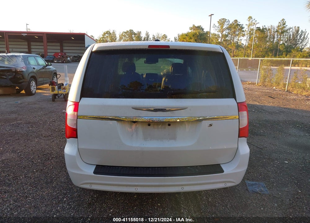 2015 CHRYSLER TOWN & COUNTRY S VIN: 2C4RC1HG9FR646447