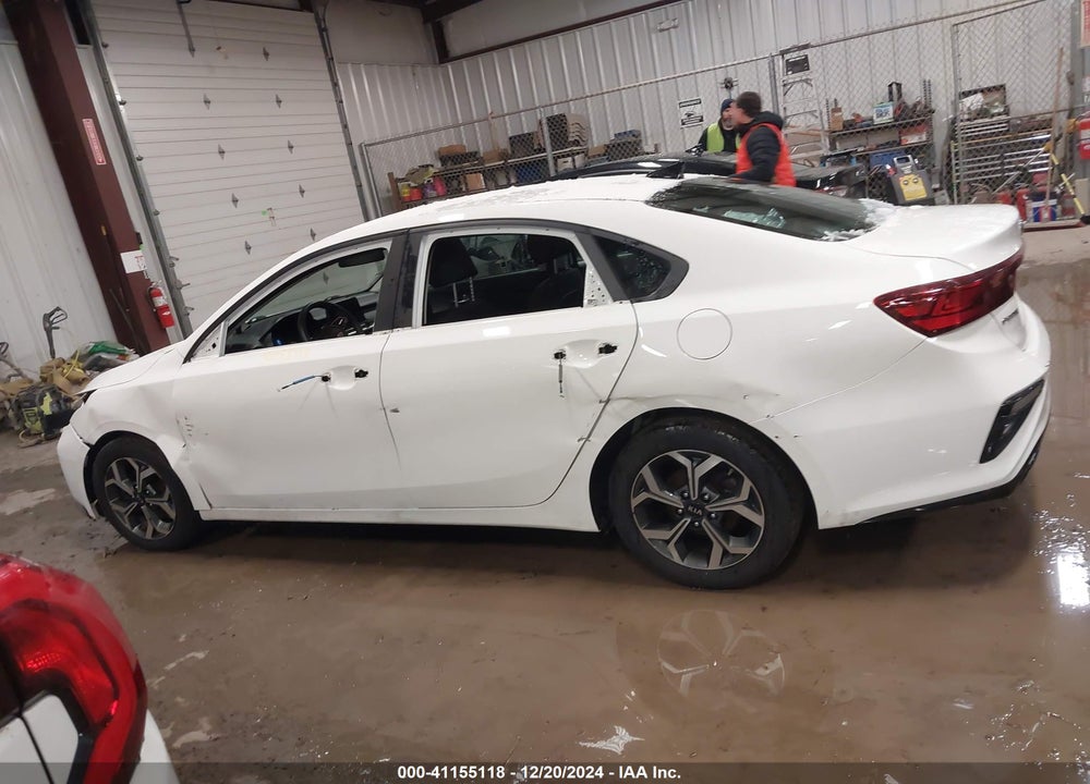 2020 KIA FORTE LXS VIN: 3KPF24AD8LE221032