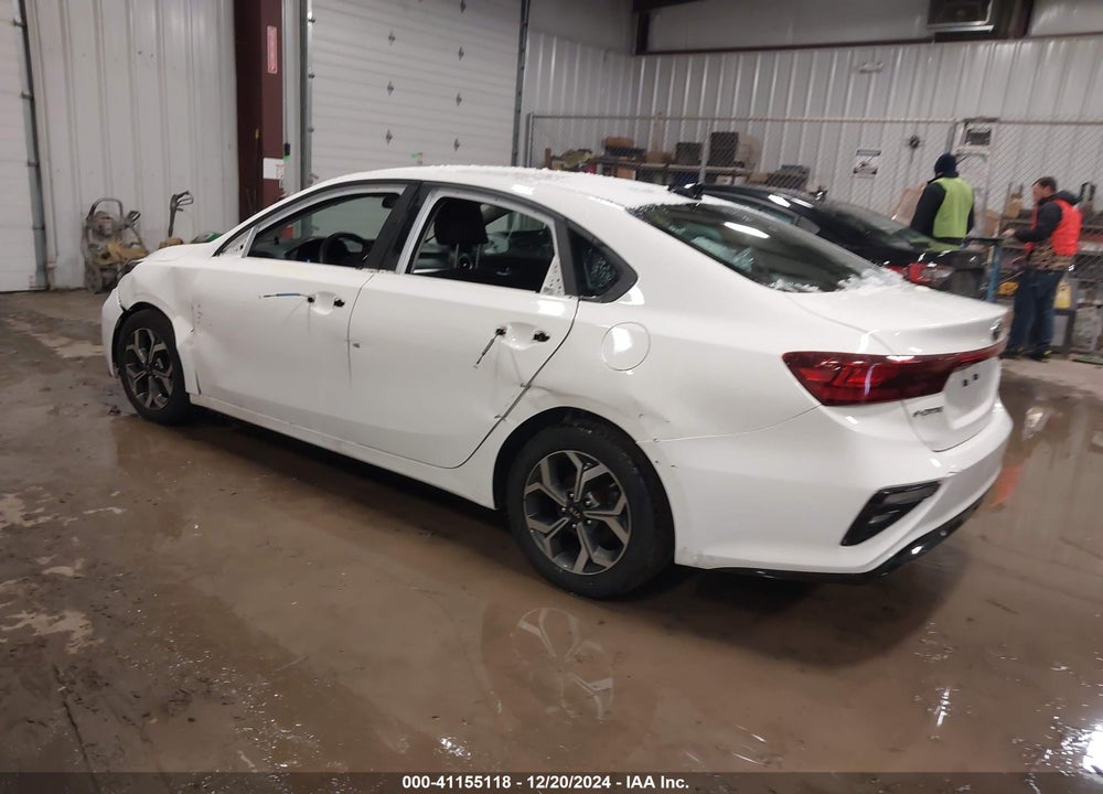 2020 KIA FORTE LXS VIN: 3KPF24AD8LE221032