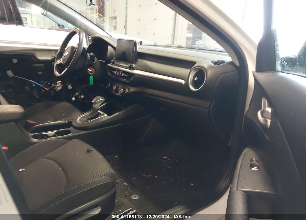 2020 KIA FORTE LXS VIN: 3KPF24AD8LE221032