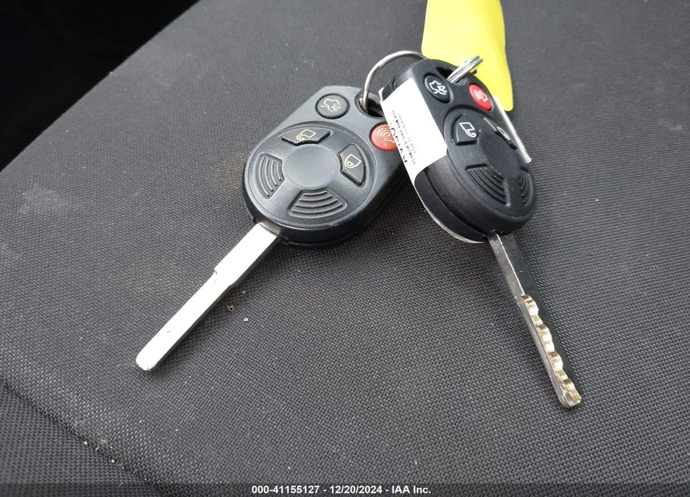 2017 FORD FOCUS VIN: 1FADP3F22HL202992