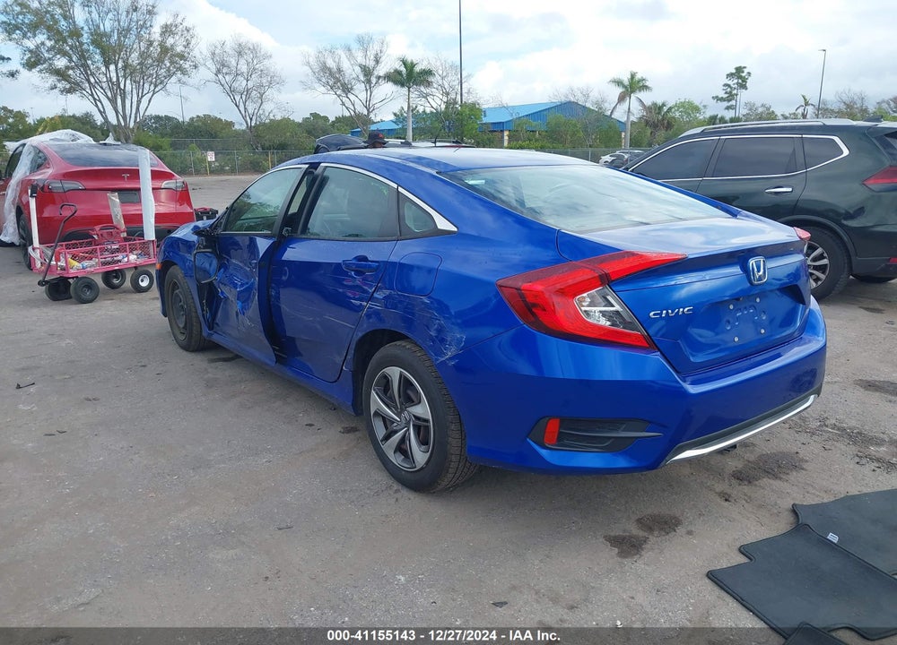 2019 HONDA CIVIC LX VIN: 19XFC2F6XKE047765