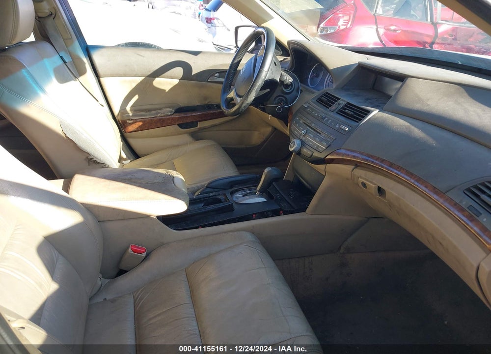 2010 HONDA ACCORD VIN: 1HGCP3F86AA006714
