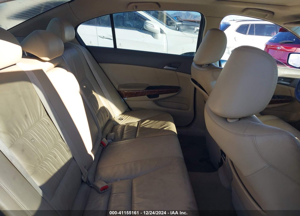 2010 HONDA ACCORD VIN: 1HGCP3F86AA006714