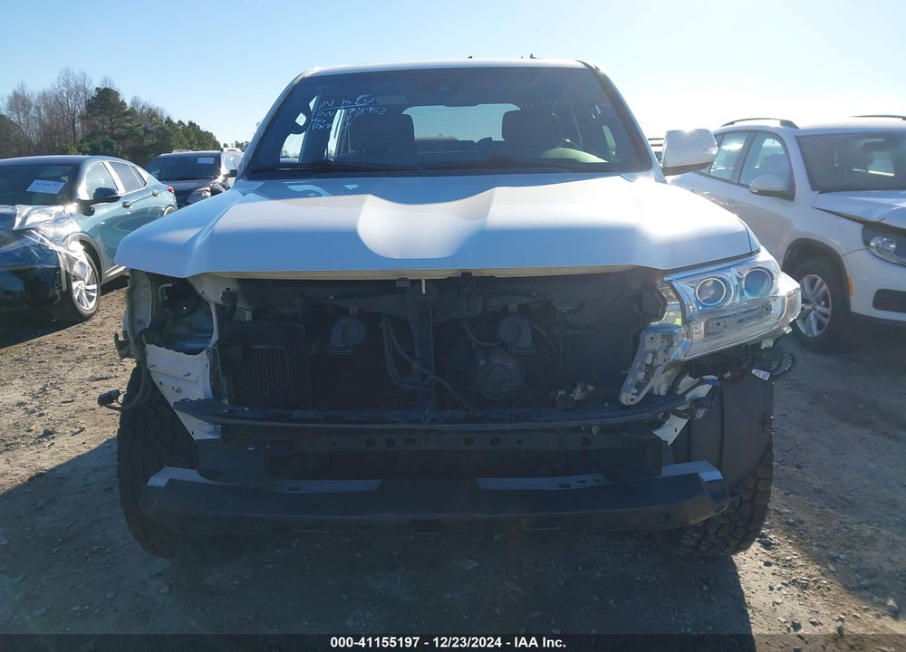 2016 TOYOTA LAND CRUISER V8 VIN: JTMCY7AJ1G4038748