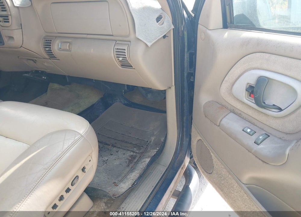 2000 CHEVROLET TAHOE Z71 VIN: 1GNEK13R9YR193120