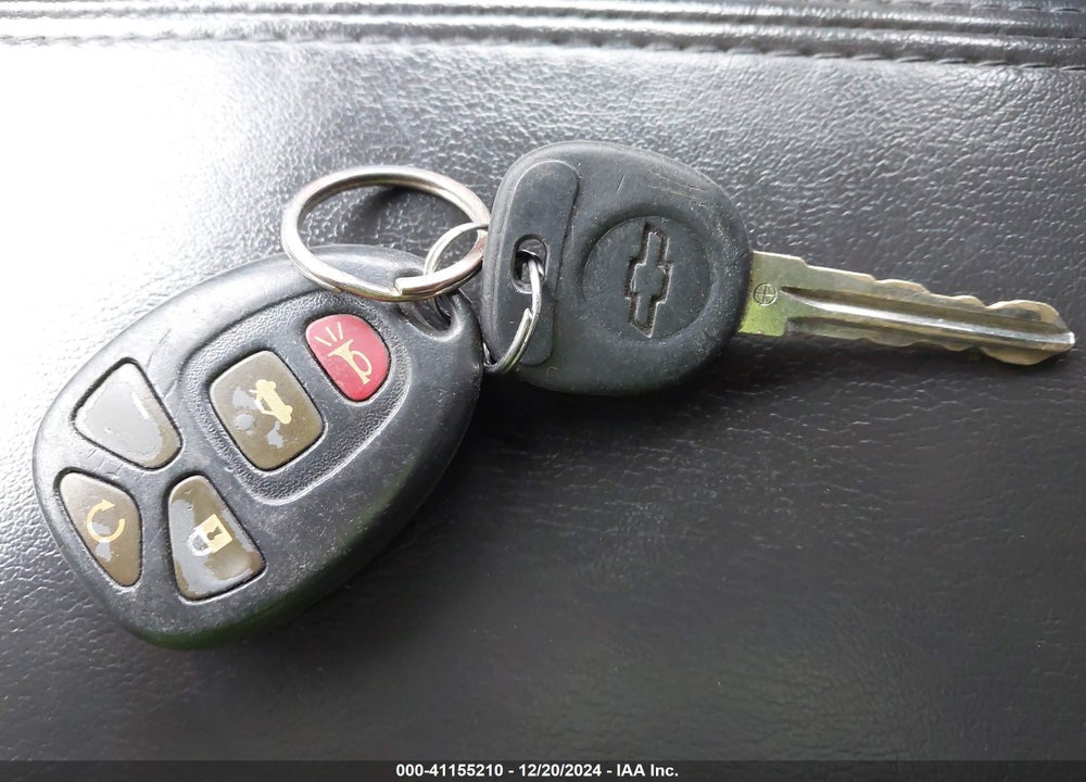 2011 CHEVROLET IMPALA VIN: 2G1WG5EK4B1132143