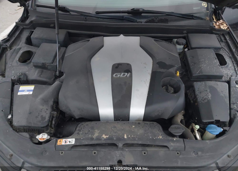 2012 HYUNDAI GENESIS VIN: KMHGC4DD6CU181320